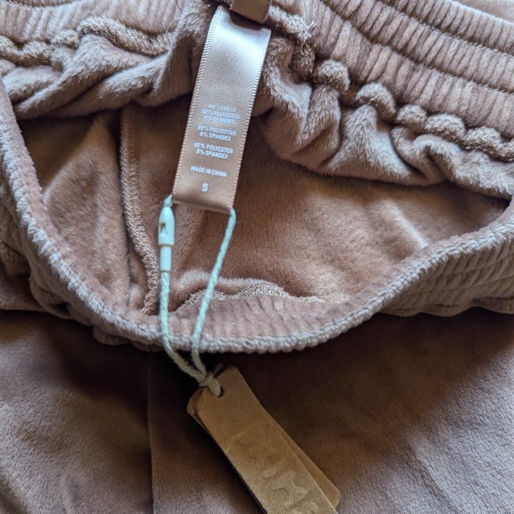 Skims sweatpants